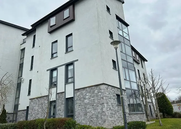 Entire Apartment , Centre Carrick-On-Shannon