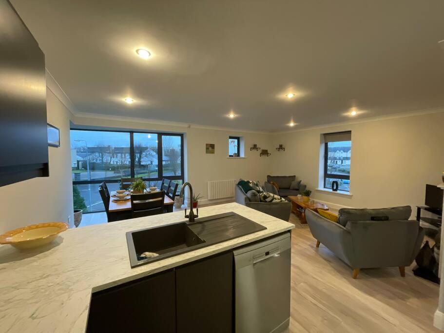 Apartment Entire , Centre
