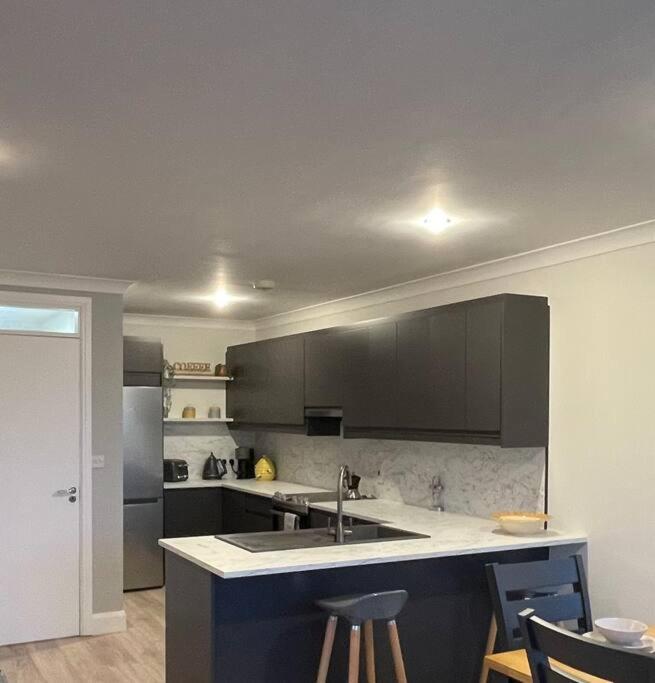 Apartment Entire , Centre